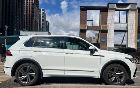 Volkswagen Tiguan II, 2021 год, 4 800 000 рублей, 3 фотография