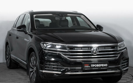 Volkswagen Touareg III, 2018 год, 5 230 000 рублей, 3 фотография