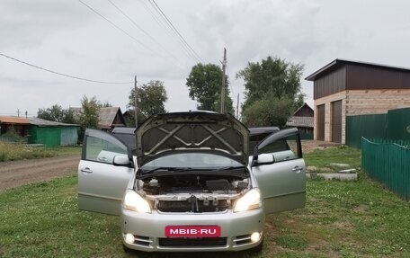 Toyota Ipsum II, 2003 год, 950 000 рублей, 2 фотография