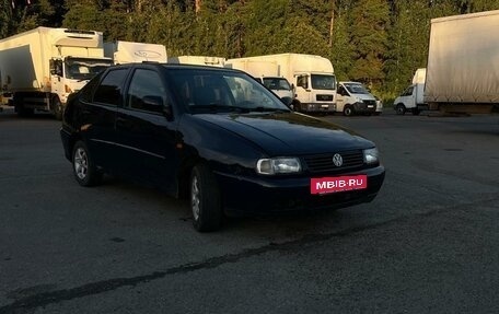 Volkswagen Polo III рестайлинг, 1998 год, 260 000 рублей, 6 фотография