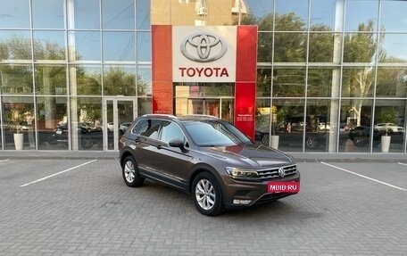 Volkswagen Tiguan II, 2017 год, 2 850 000 рублей, 3 фотография