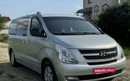 Hyundai Grand Starex Grand Starex I рестайлинг 2, 2009 год, 1 450 000 рублей, 2 фотография