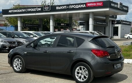 Opel Astra J, 2011 год, 830 000 рублей, 5 фотография