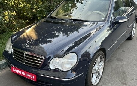 Mercedes-Benz C-Класс, 2002 год, 520 000 рублей, 2 фотография