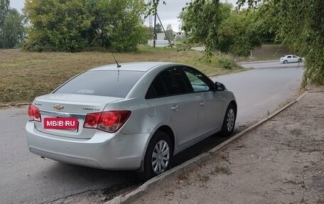 Chevrolet Cruze II, 2011 год, 750 000 рублей, 4 фотография