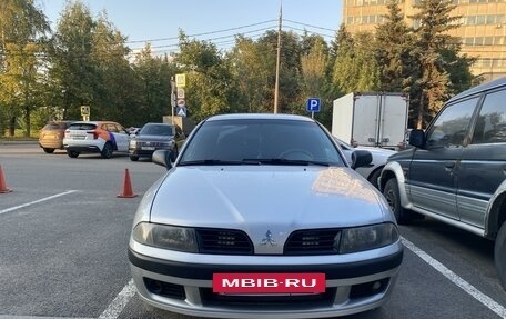 Mitsubishi Carisma I, 2001 год, 315 000 рублей, 2 фотография