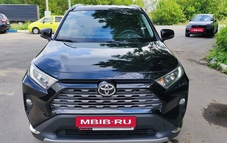 Toyota RAV4, 2021 год, 3 350 000 рублей, 3 фотография