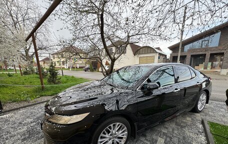 Toyota Camry, 2018 год, 2 900 000 рублей, 3 фотография