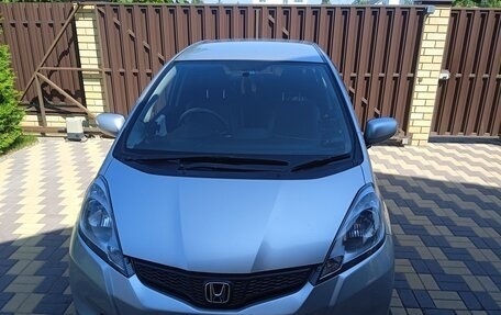 Honda Fit III, 2011 год, 875 000 рублей, 4 фотография