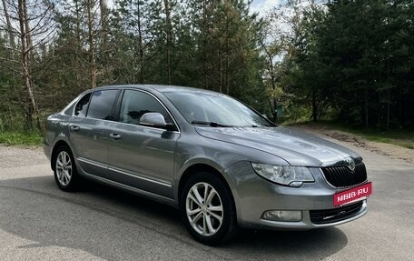 Skoda Superb III рестайлинг, 2010 год, 990 000 рублей, 3 фотография