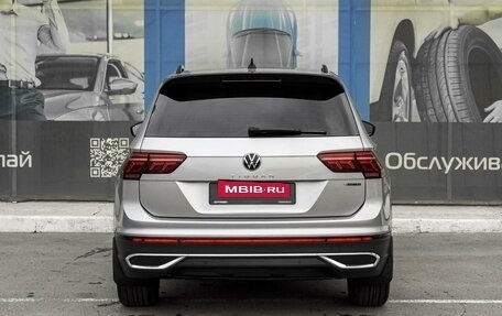 Volkswagen Tiguan II, 2021 год, 3 279 000 рублей, 4 фотография