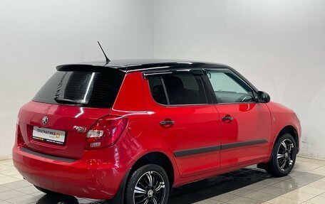 Skoda Fabia II, 2011 год, 569 000 рублей, 3 фотография