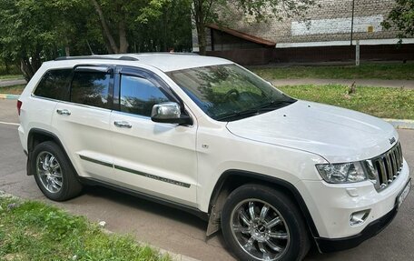 Jeep Grand Cherokee, 2012 год, 2 000 000 рублей, 2 фотография