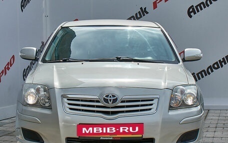 Toyota Avensis III рестайлинг, 2006 год, 1 000 000 рублей, 2 фотография