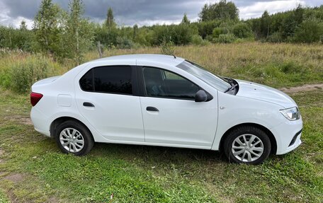 Renault Logan II, 2019 год, 600 000 рублей, 5 фотография