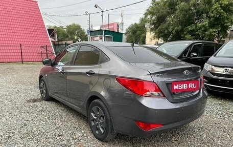 Hyundai Solaris II рестайлинг, 2015 год, 1 090 000 рублей, 2 фотография