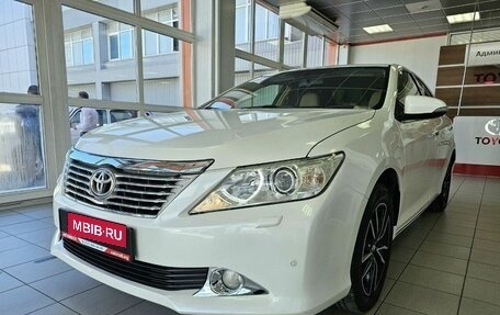 Toyota Camry, 2012 год, 2 185 000 рублей, 3 фотография