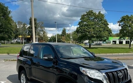 Toyota Land Cruiser Prado 150 рестайлинг 2, 2014 год, 3 420 000 рублей, 3 фотография