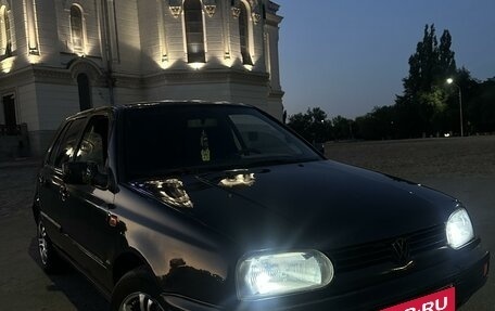 Volkswagen Golf III, 1994 год, 250 000 рублей, 2 фотография