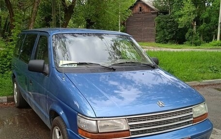 Chrysler Voyager II, 1994 год, 550 000 рублей, 5 фотография