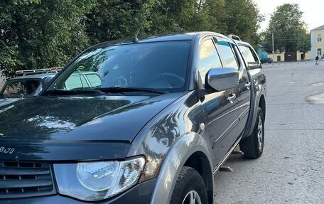 Mitsubishi L200 IV рестайлинг, 2012 год, 1 250 000 рублей, 2 фотография