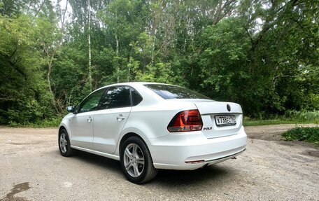 Volkswagen Polo VI (EU Market), 2015 год, 1 150 000 рублей, 2 фотография