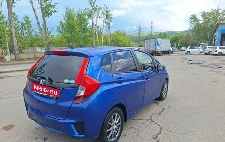 Honda Fit III, 2013 год, 820 000 рублей, 2 фотография