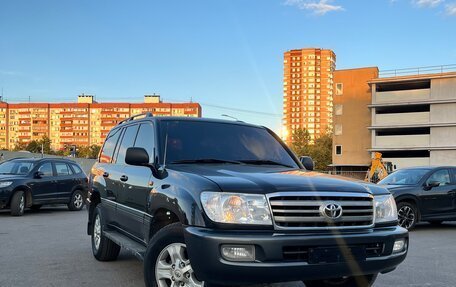 Toyota Land Cruiser 100 рестайлинг 2, 2006 год, 2 800 000 рублей, 2 фотография