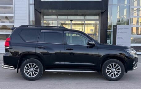 Toyota Land Cruiser Prado 150 рестайлинг 2, 2019 год, 5 600 000 рублей, 3 фотография