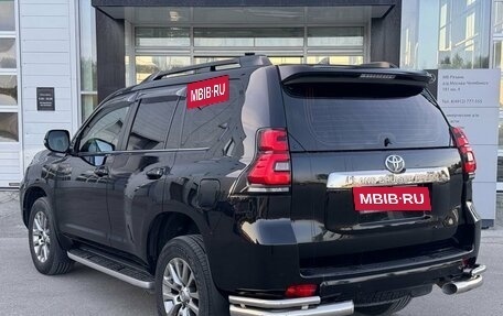 Toyota Land Cruiser Prado 150 рестайлинг 2, 2019 год, 5 600 000 рублей, 7 фотография