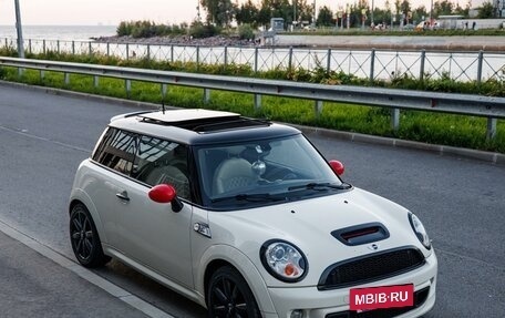 MINI Hatch, 2011 год, 1 900 000 рублей, 4 фотография