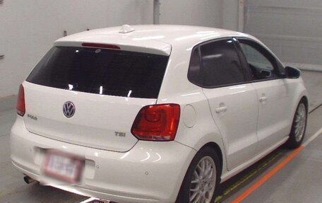 Volkswagen Polo VI (EU Market), 2012 год, 780 000 рублей, 2 фотография