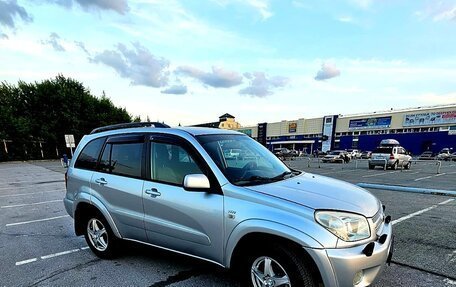 Toyota RAV4, 2005 год, 1 200 000 рублей, 4 фотография