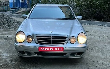 Mercedes-Benz E-Класс, 1999 год, 420 000 рублей, 3 фотография