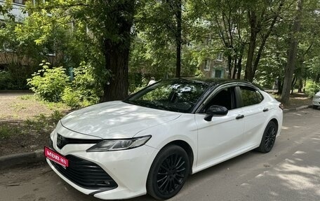 Toyota Camry, 2018 год, 2 500 000 рублей, 1 фотография