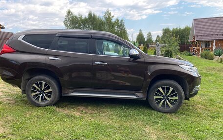 Mitsubishi Pajero Sport III рестайлинг, 2019 год, 3 700 000 рублей, 2 фотография