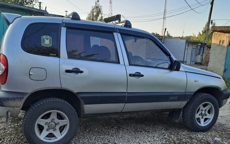 Chevrolet Niva I рестайлинг, 2004 год, 350 000 рублей, 3 фотография