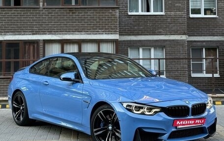 BMW M4, 2018 год, 5 600 000 рублей, 4 фотография