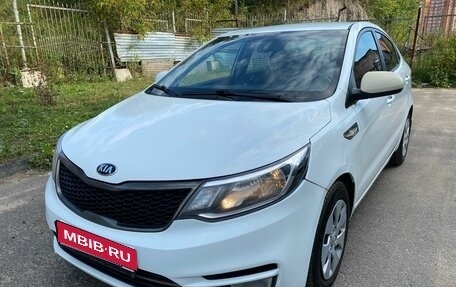 KIA Rio III рестайлинг, 2016 год, 980 000 рублей, 1 фотография