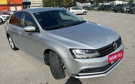 Volkswagen Jetta VI, 2017 год, 1 450 000 рублей, 2 фотография