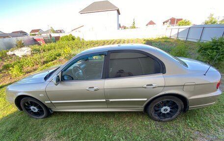 Hyundai Sonata IV рестайлинг, 2005 год, 450 000 рублей, 4 фотография