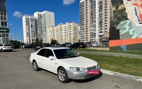 Toyota Camry, 1998 год, 450 000 рублей, 2 фотография