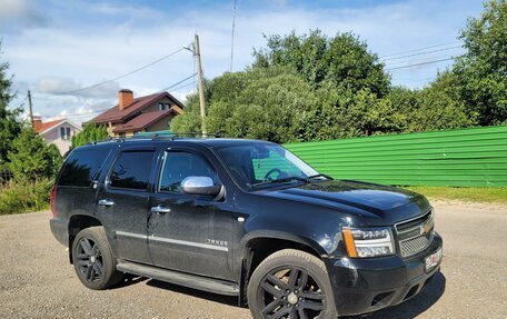 Chevrolet Tahoe III, 2013 год, 2 500 000 рублей, 3 фотография