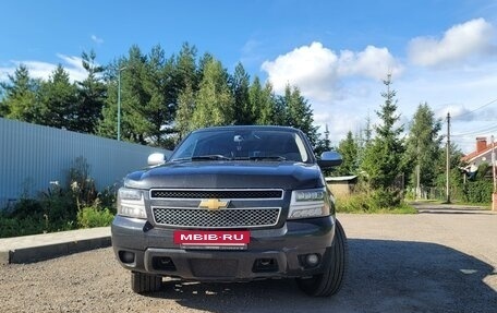 Chevrolet Tahoe III, 2013 год, 2 500 000 рублей, 2 фотография