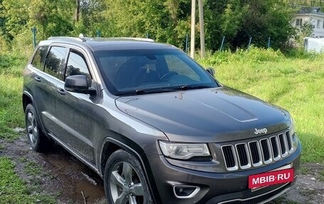 Jeep Grand Cherokee, 2013 год, 2 400 000 рублей, 2 фотография