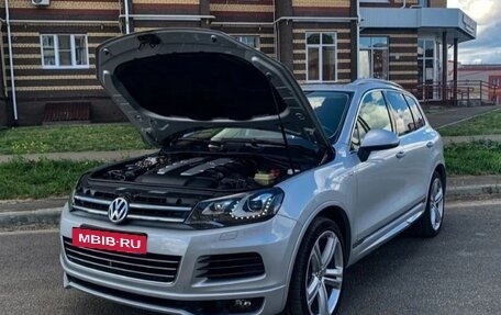 Volkswagen Touareg III, 2012 год, 3 500 000 рублей, 2 фотография