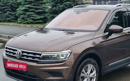 Volkswagen Tiguan II, 2019 год, 3 130 000 рублей, 2 фотография