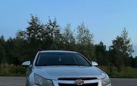 Chevrolet Cruze II, 2011 год, 740 000 рублей, 2 фотография