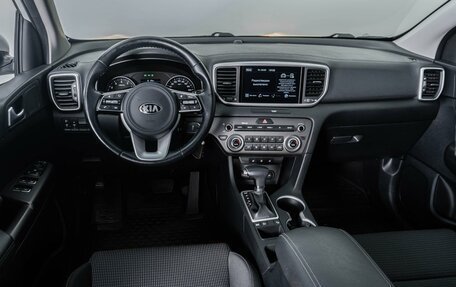 KIA Sportage IV рестайлинг, 2020 год, 2 779 000 рублей, 6 фотография