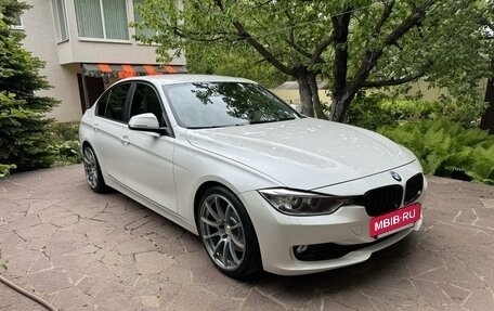 BMW 3 серия, 2015 год, 2 620 000 рублей, 4 фотография